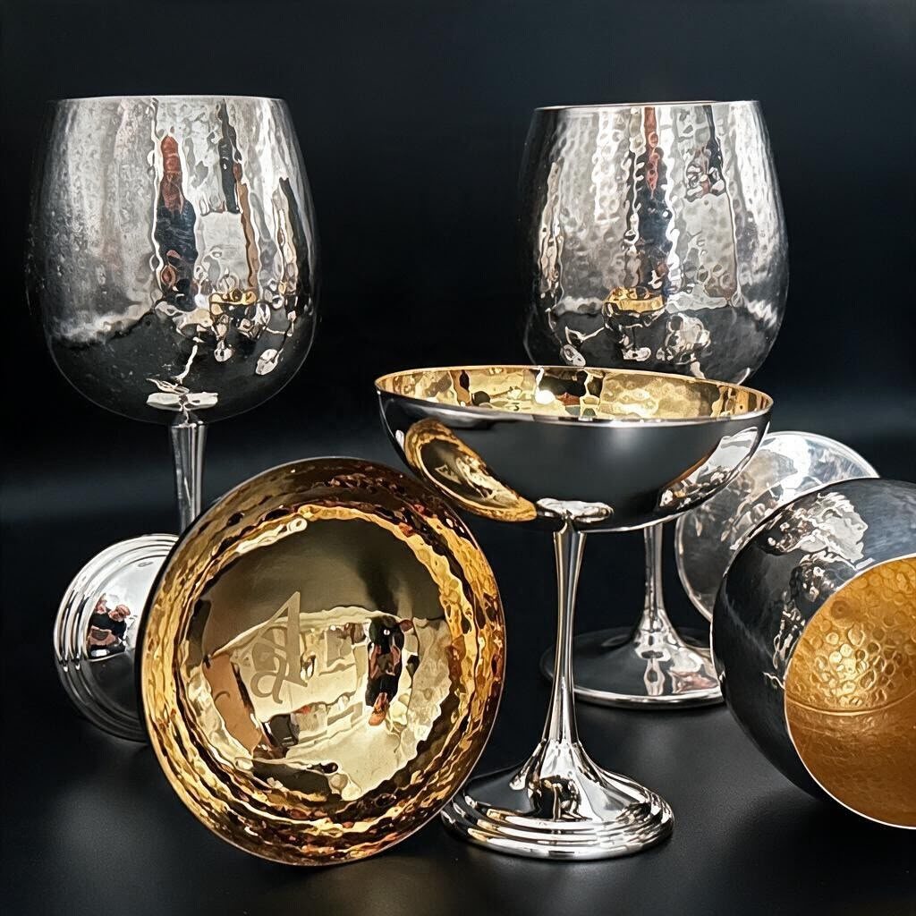 Calici in argento martellato con interno in oro